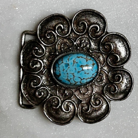 Vintage ~ Silver Tone Metal W/ Faux Turquoise Floral Shape Belt Buckle (3 x 3) main image 6